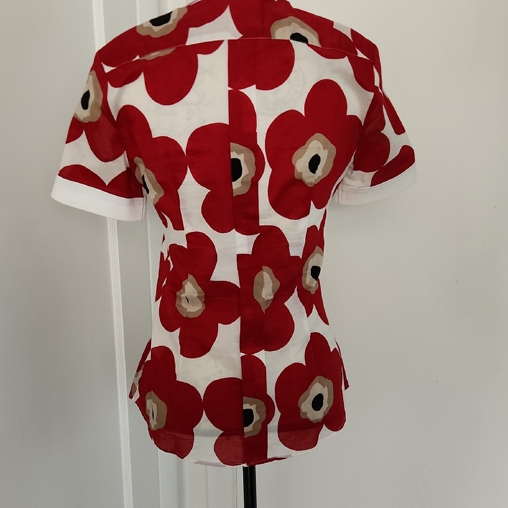 Dolce & Gabbana Red and White Cuffed Sleeve Button Down Shirt Size 42, 6US - Picture 3 of 10